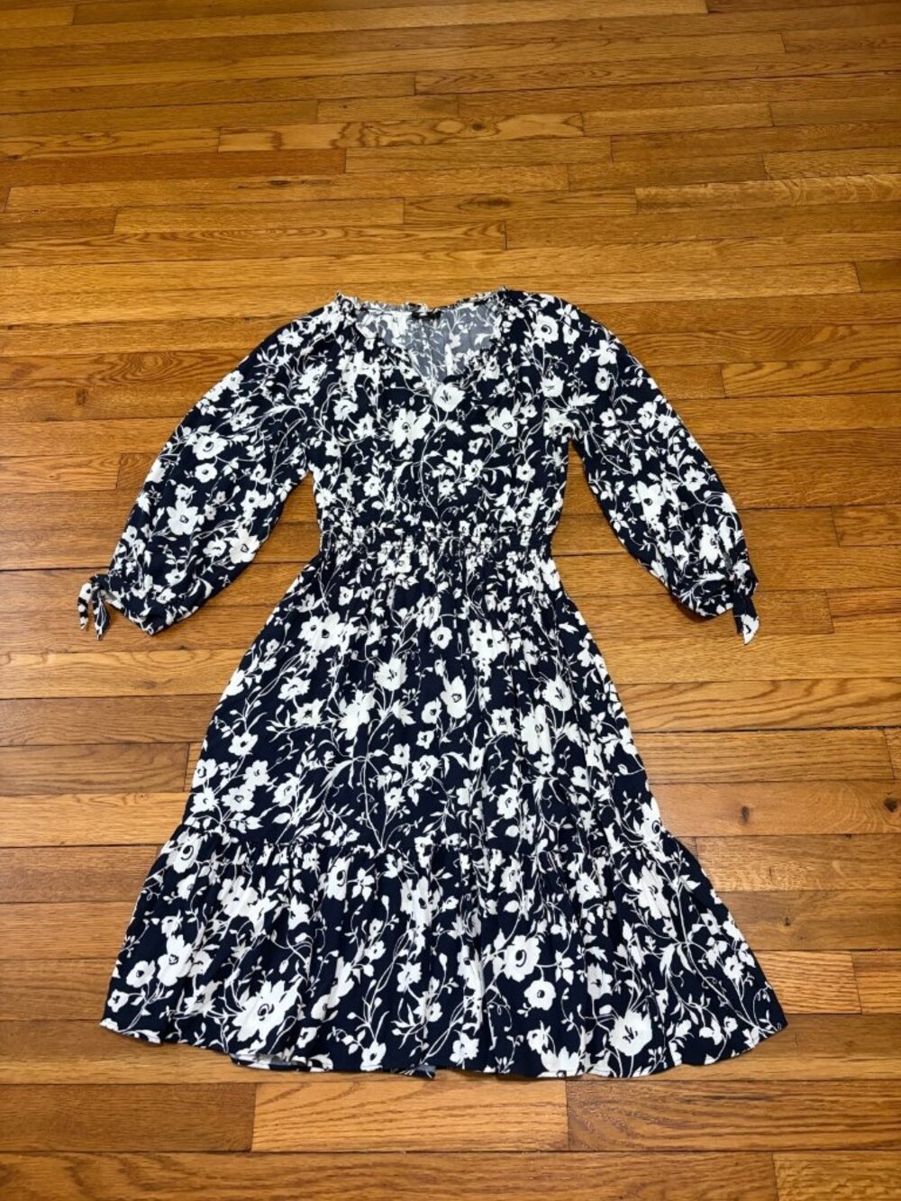 Talbots Womens Dress Sz Small Navy Blue White Floral Lightweight Viscose Preppy